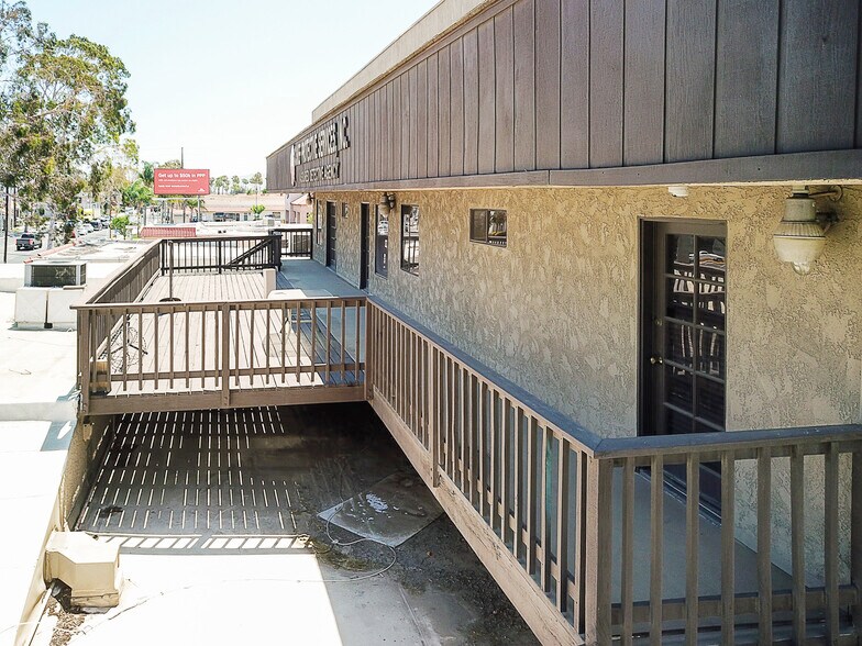 More Photos Of 1344 W 6th St, Corona Office For Sale