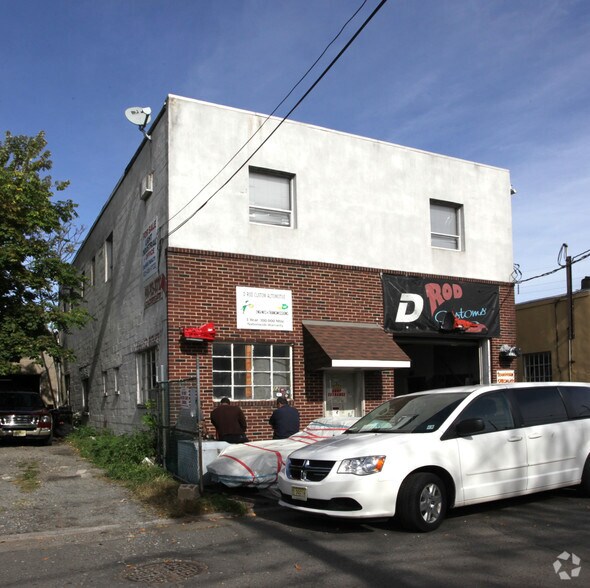 More Photos Of 12 Sherman St, Linden Manufacturing For Lease