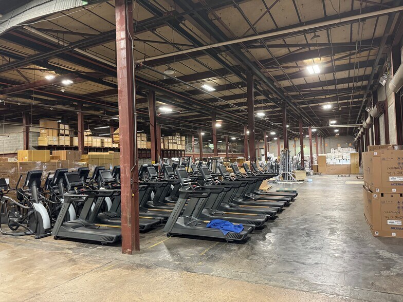 More Photos Of 90 Hamilton St, Chalfont Warehouse For Sale