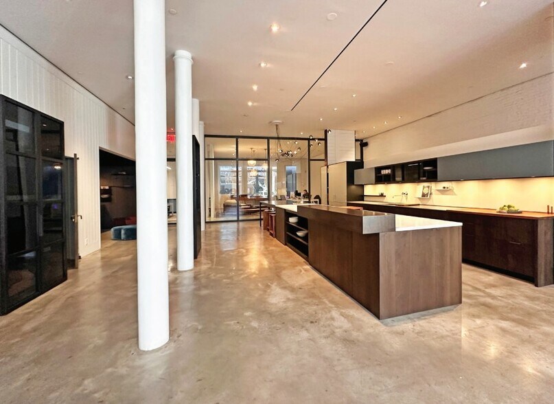 More Photos Of 10-12 Crosby St, New York Office For Lease