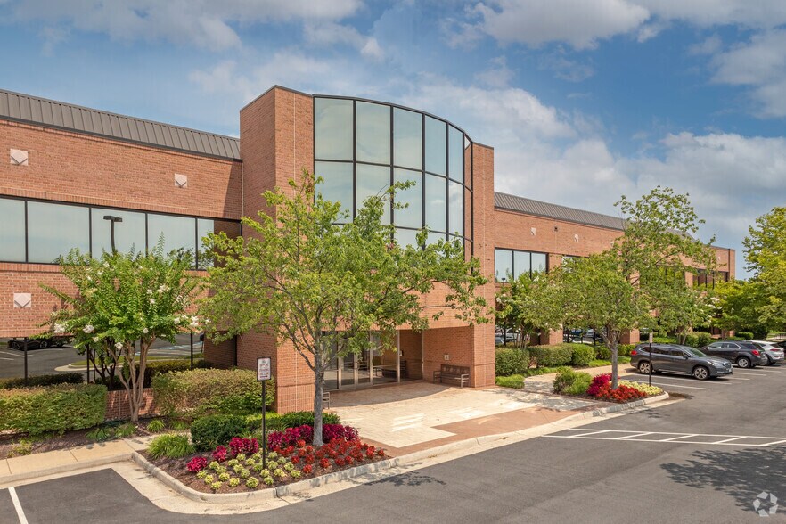 More Photos Of 20098 Ashbrook Pl, Ashburn Office For Lease