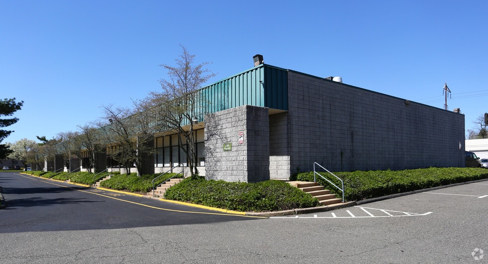 More Photos Of 3580 Progress Dr, Bensalem Light Manufacturing For Lease