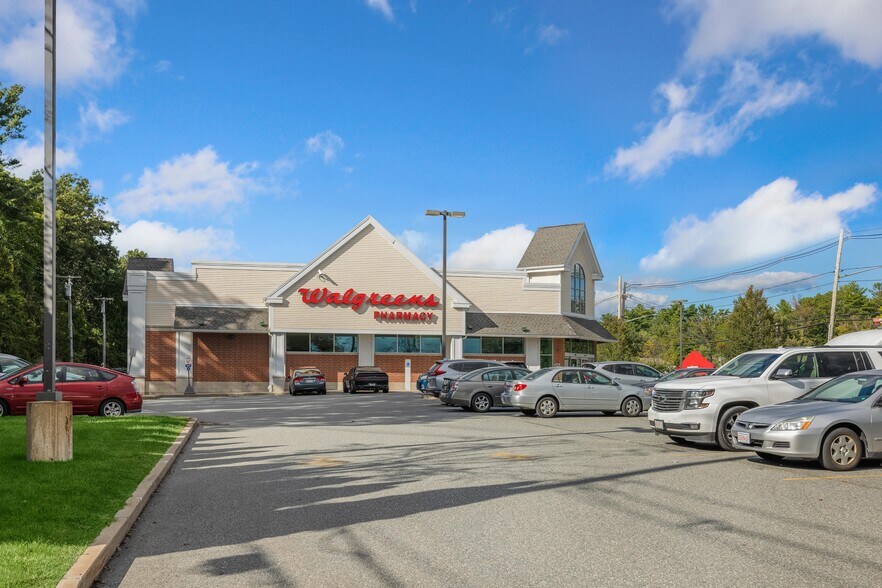 More Photos Of 158 Main St, North Reading Drugstore For Sale