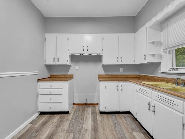 More Photos Of ,  Unknown For Sale