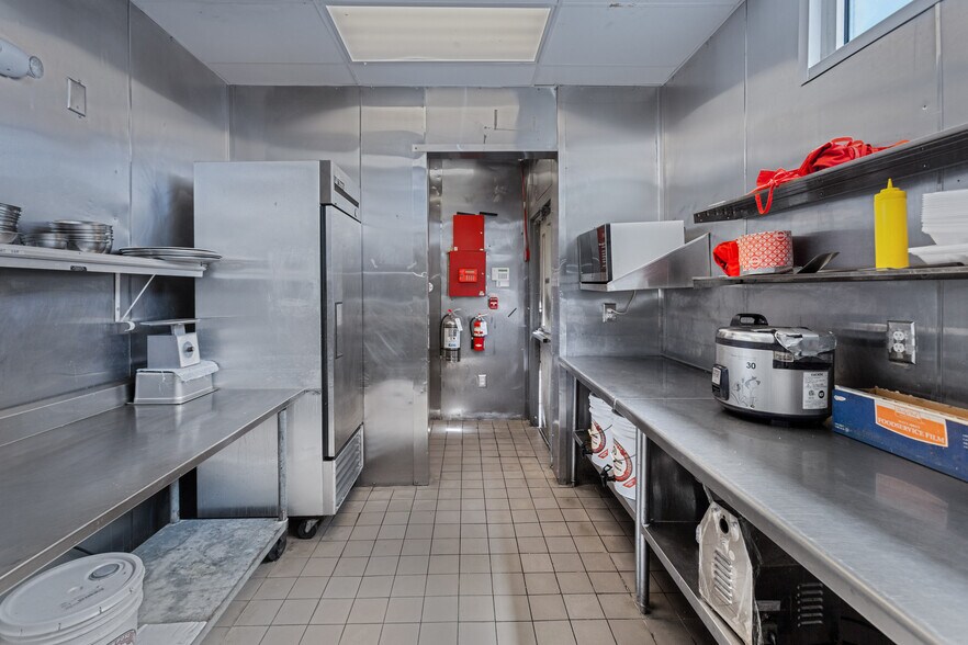 More Photos Of 102 Clinton Center Dr, Clinton Restaurant For Sale