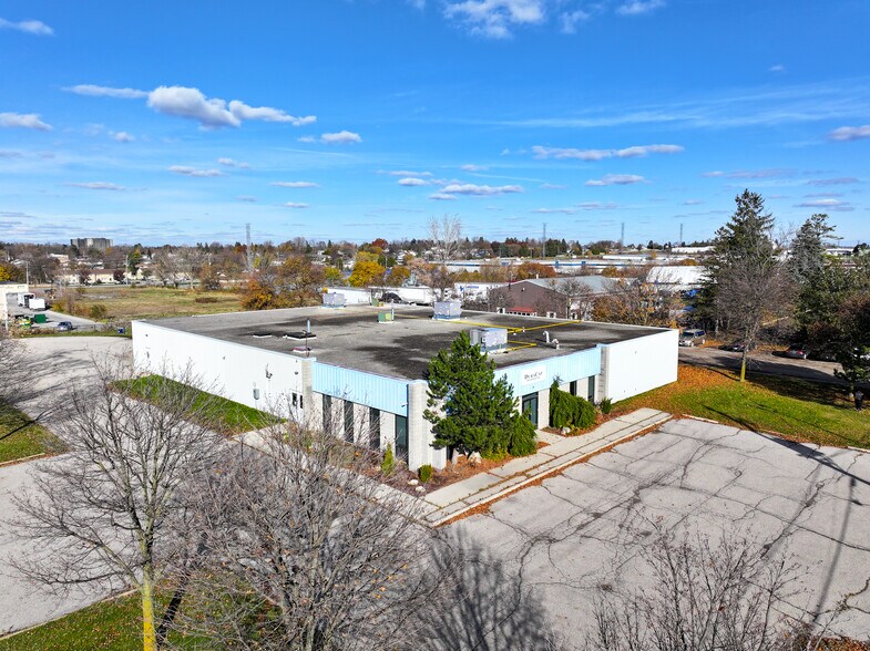 More Photos Of 59 Montclair Dr, Woodstock Warehouse For Sale