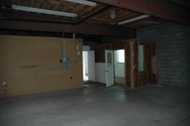 More Photos Of 491 Peach Way, North Versailles Light Distribution For Lease