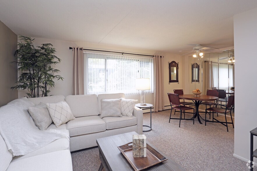 More Photos Of 815 E Grandview Blvd, Erie Apartments For Sale