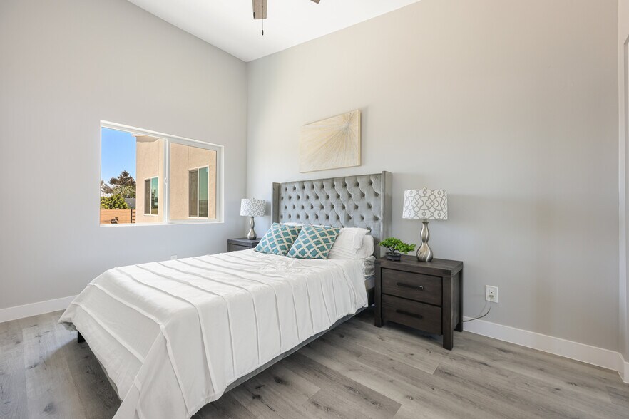 More Photos Of 4343 Bancroft St, San Diego Multifamily For Sale