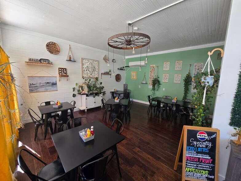 More Photos Of 203 Depot St, Marthasville General Retail For Lease