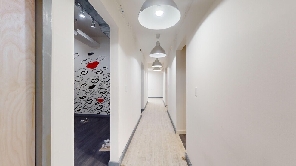 More Photos Of 20 Warren St, New York Medical For Lease