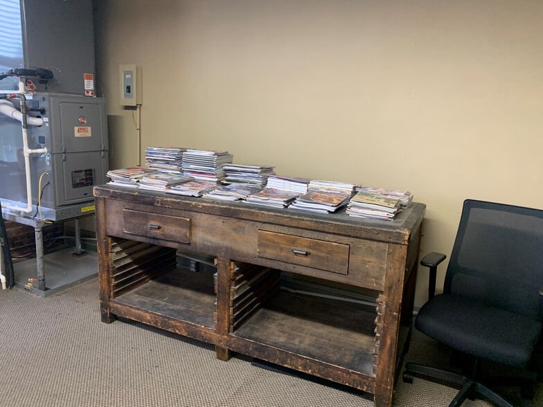 More Photos Of 16 N Trade St, Tryon Office For Sale