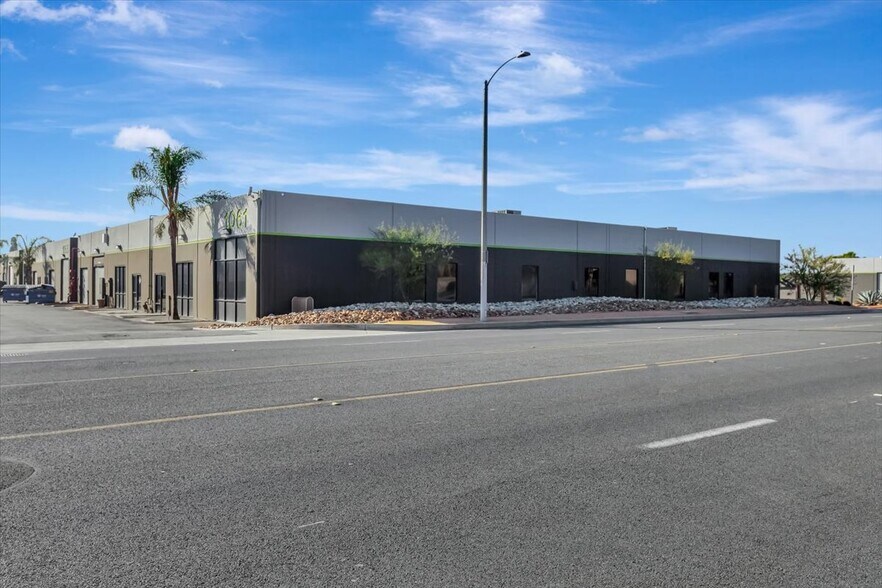 More Photos Of 1061 S Melrose St, Placentia Warehouse For Sale