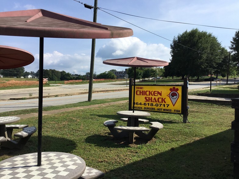 More Photos Of 27 E Main St, Ware Shoals Restaurant For Sale