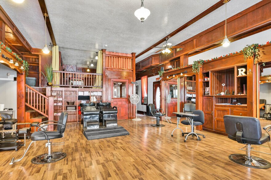More Photos Of 16 N Main St, Payette Storefront Retail Residential For Sale