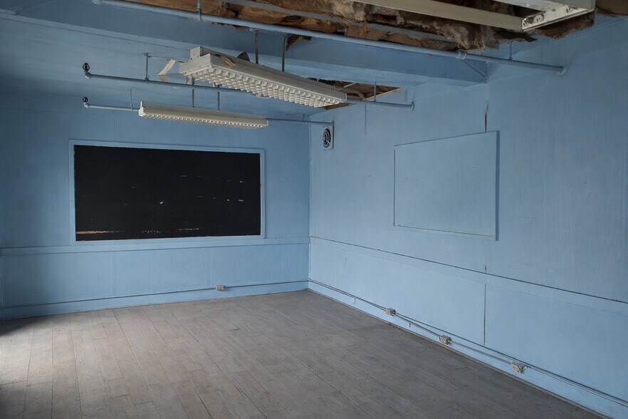 More Photos Of 432 N Royal St, Jackson Warehouse For Lease