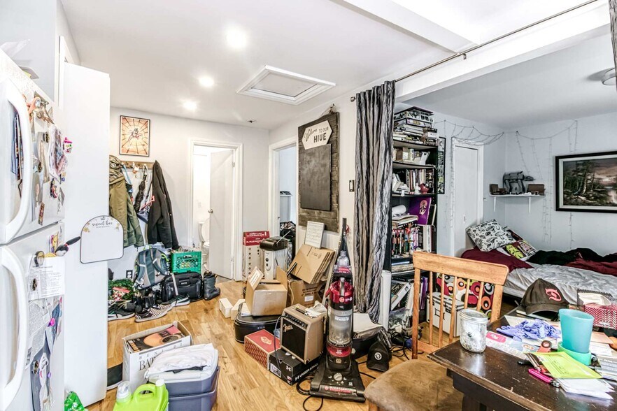 More Photos Of 354 Eva Av, Sudbury Apartments For Sale