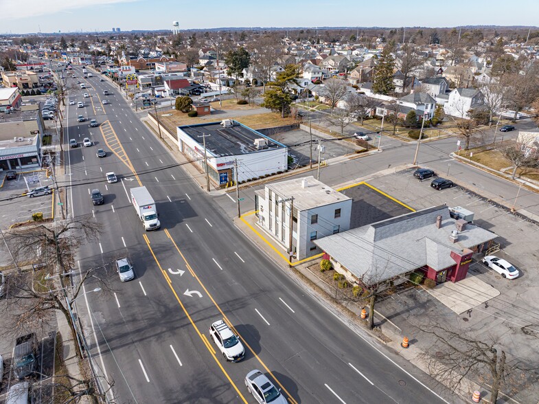 More Photos Of 57 Old Country Rd, Westbury Office For Sale