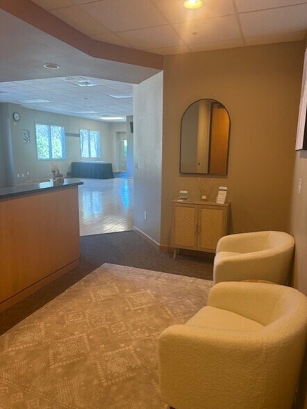 More Photos Of 19 Upper Ragsdale Dr, Monterey Office For Lease