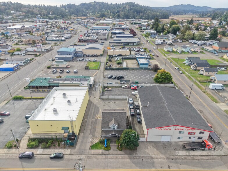 More Photos Of 137 Hall Ave, Coos Bay Office For Sale