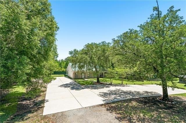 More Photos Of 64560 Louisiana 41, Pearl River General Retail For Sale