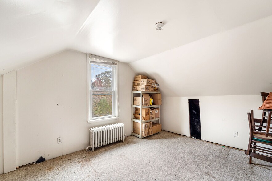 More Photos Of 221 White Horse Pike, Chesilhurst Bar For Sale