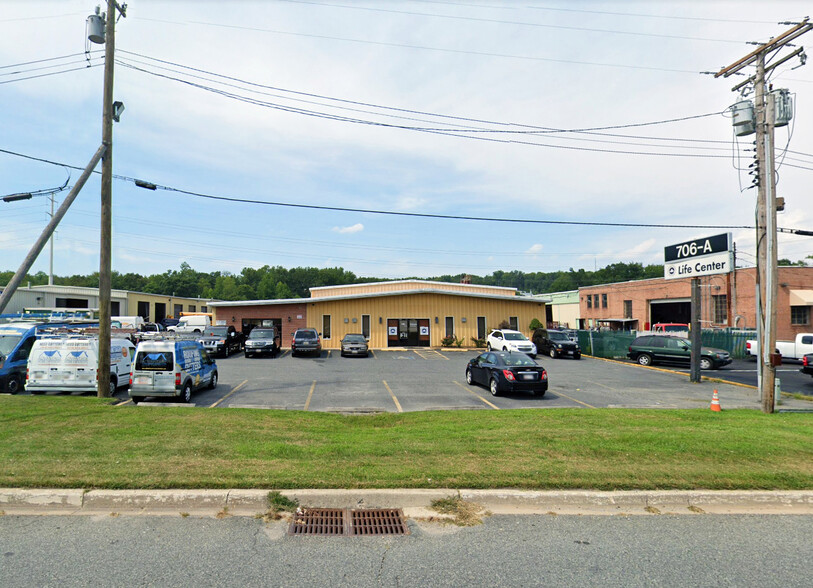 Primary Photo Of 706 Pulaski Hwy, Joppa Warehouse For Lease