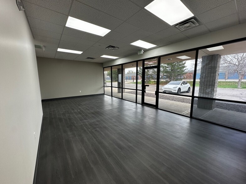 More Photos Of 1338 S Valentia St, Denver Light Distribution For Lease