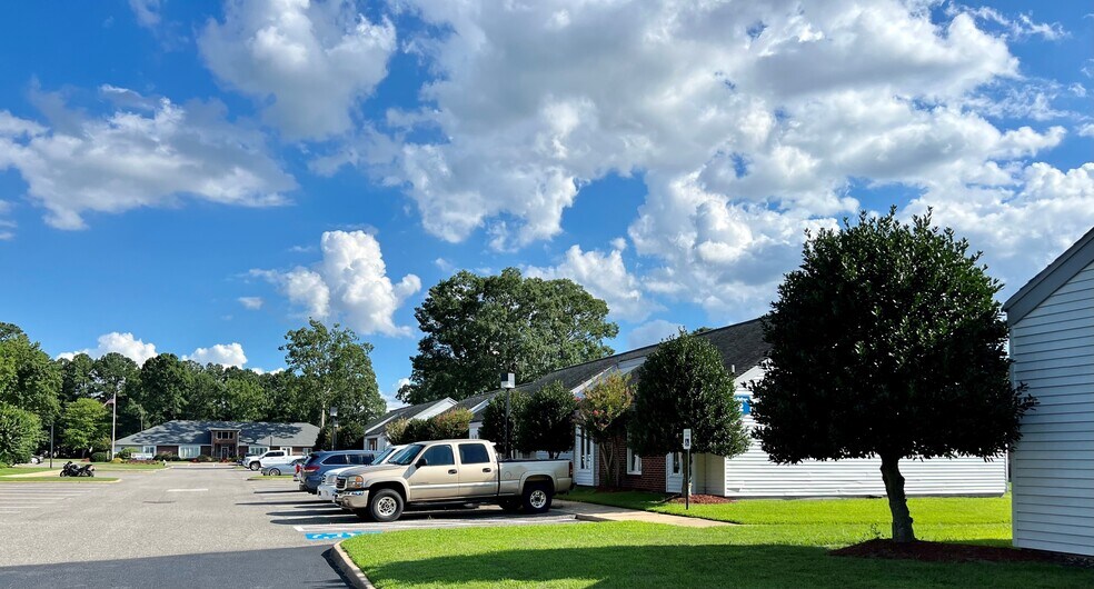 More Photos Of 610 thimble shoals Blvd, Newport News Unknown For Lease