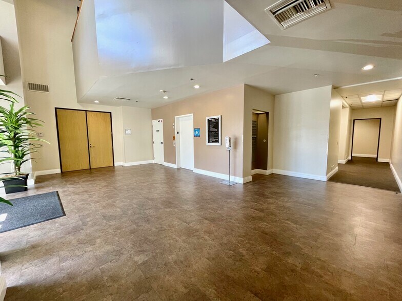 More Photos Of 10737 Laurel St, Rancho Cucamonga Medical For Lease