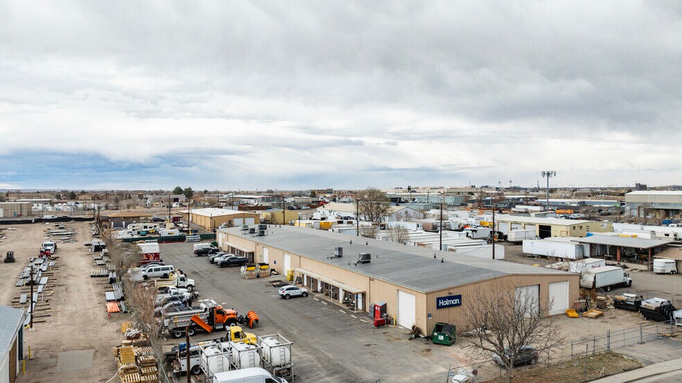 More Photos Of 7005-7011 E 53rd Pl, Commerce City Service For Lease