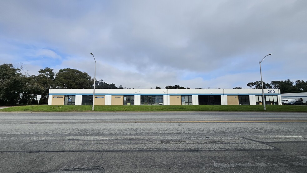 More Photos Of 200 Valley Dr, Brisbane Flex For Sale