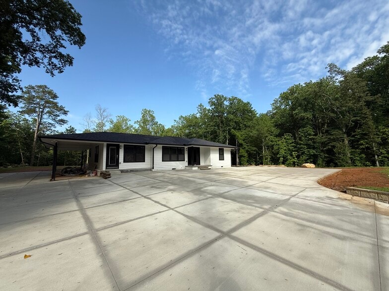 More Photos Of 2521 Reinhardt College Pky, Canton Office For Sale