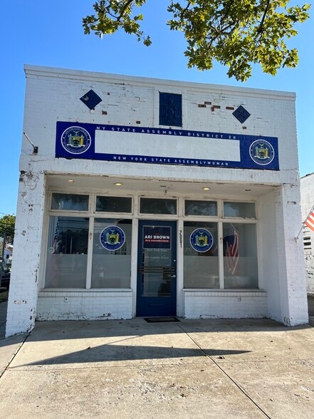 More Photos Of 2001 Park St, Atlantic Beach Storefront Retail Residential For Sale