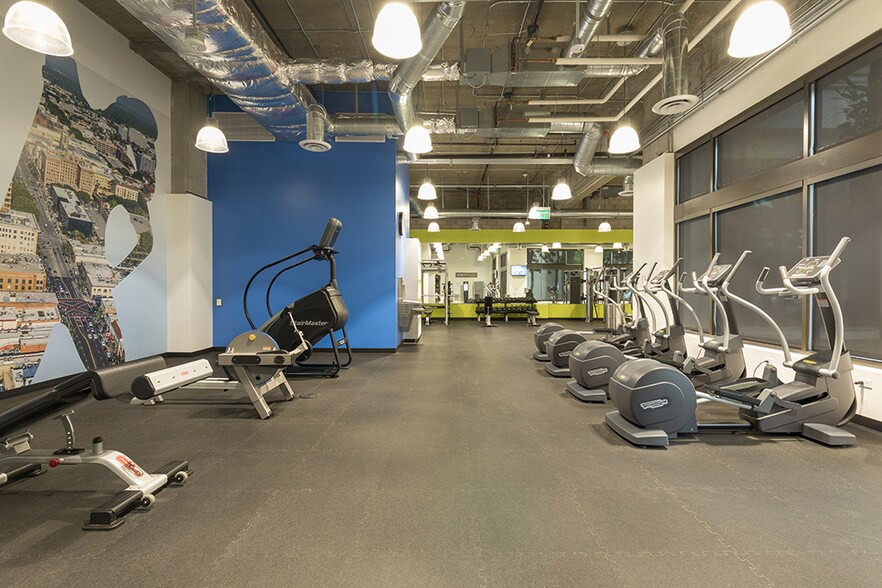 More Photos Of 1055 E Colorado Blvd, Pasadena Coworking Space