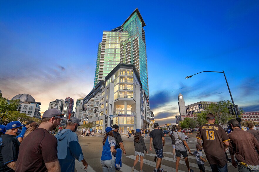 More Photos Of 100 Park Plz, San Diego Apartments For Lease