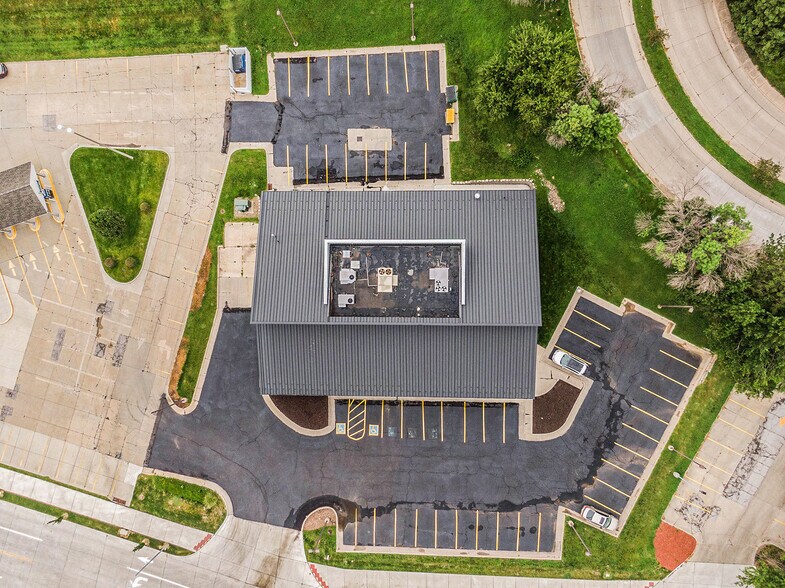 More Photos Of 1751 Madison Ave, Council Bluffs Unknown For Lease