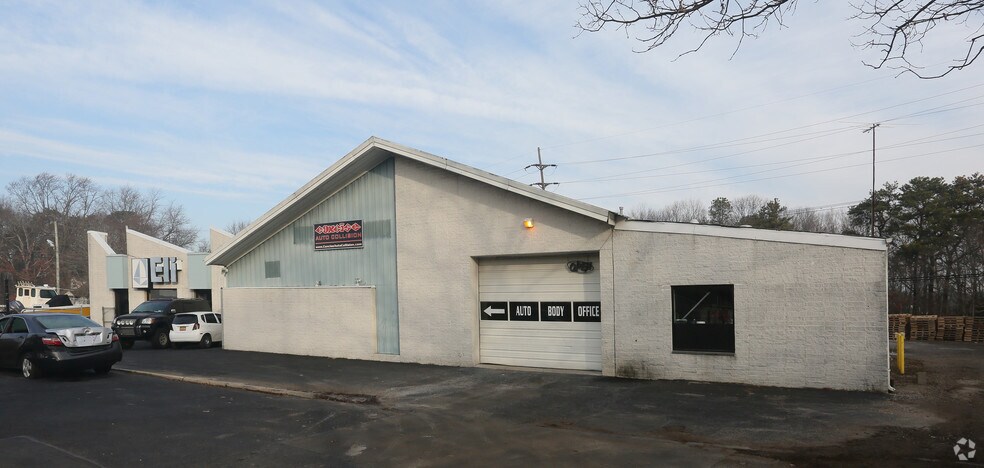 More Photos Of 1439 Montauk Hwy, Oakdale Service For Lease