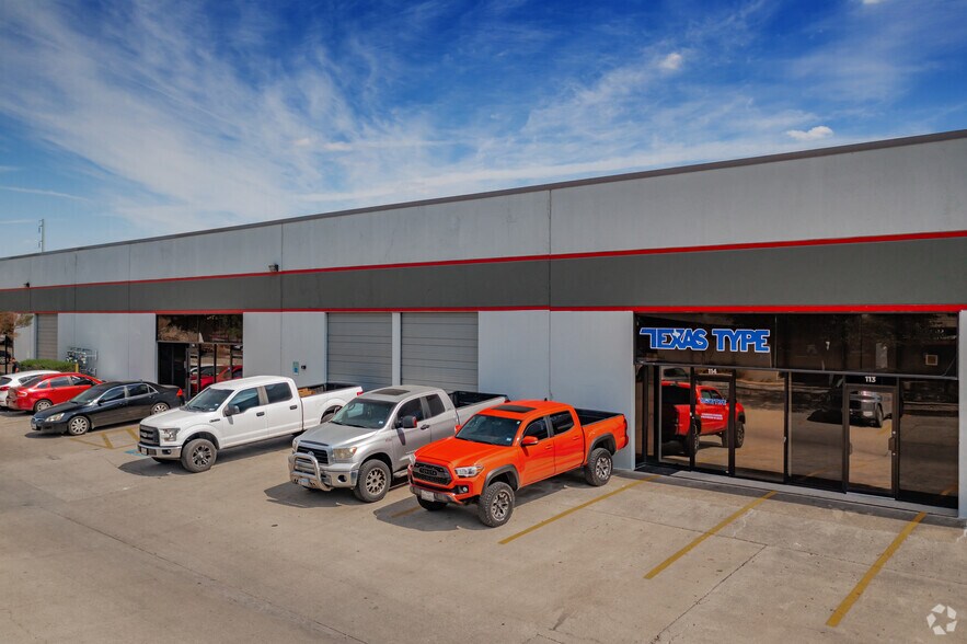 More Photos Of 5405 Bandera Rd, San Antonio Light Distribution For Lease