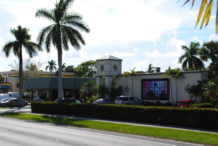 More Photos Of 990 N Homestead Blvd, Homestead Hotel For Sale