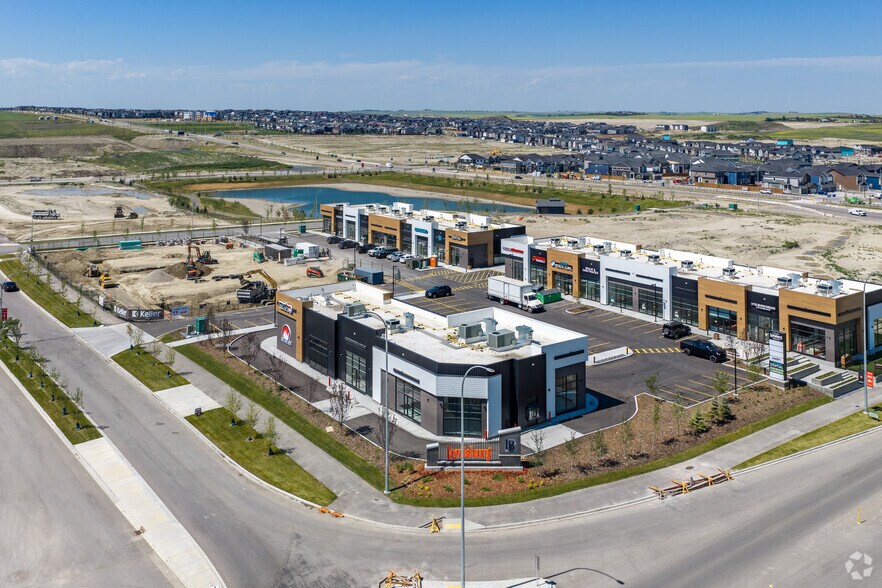 More Photos Of 1100 140 Av NE, Calgary Storefront For Lease