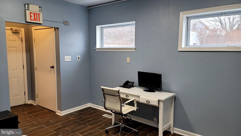 More Photos Of 2809 River Rd, Camden Medical For Sale