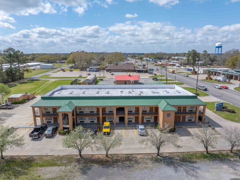 More Photos Of 1531 W Laurel Ave, Eunice Hotel For Sale