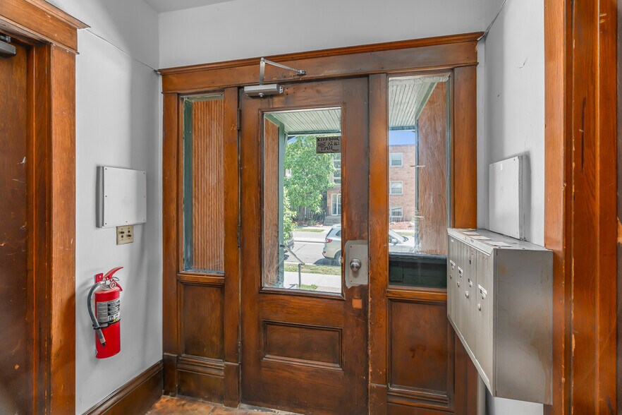 More Photos Of 3012 Bryant Ave S, Minneapolis Multifamily For Sale