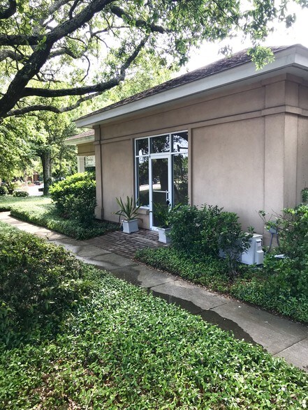 More Photos Of 234 Mathis Ferry Rd, Mount Pleasant Office For Lease