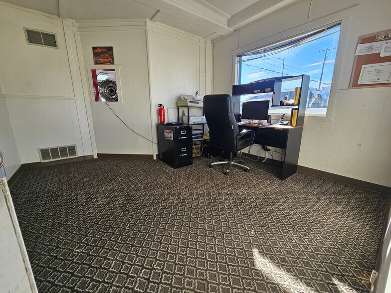 More Photos Of 2929 N Government Way, Coeur d'Alene Land For Sale