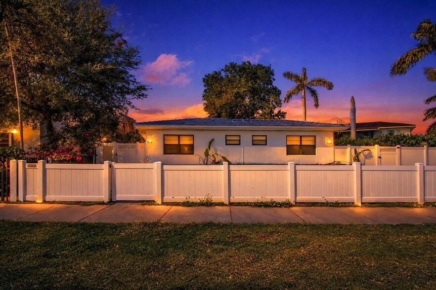 Primary Photo Of 715 NE 92nd St, Miami Apartments For Sale
