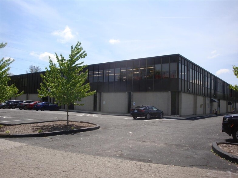 Primary Photo Of 77 Pawtucket Ave, Rumford Manufacturing For Lease