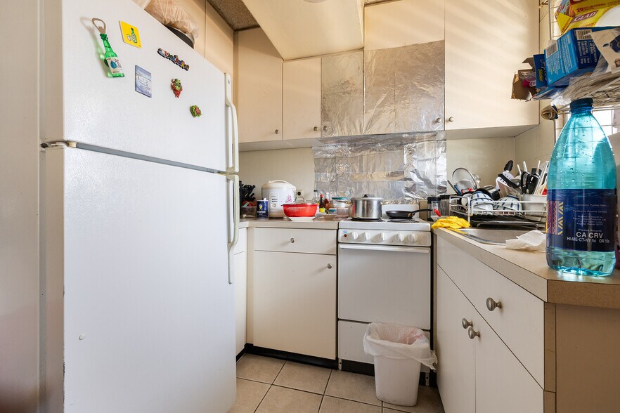 More Photos Of 2318 Lime St, Honolulu Apartments For Sale