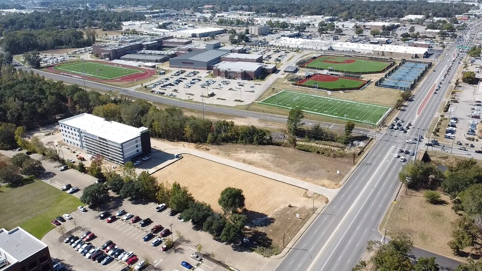 More Photos Of 601-641 E Southeast Loop, Tyler Land For Sale